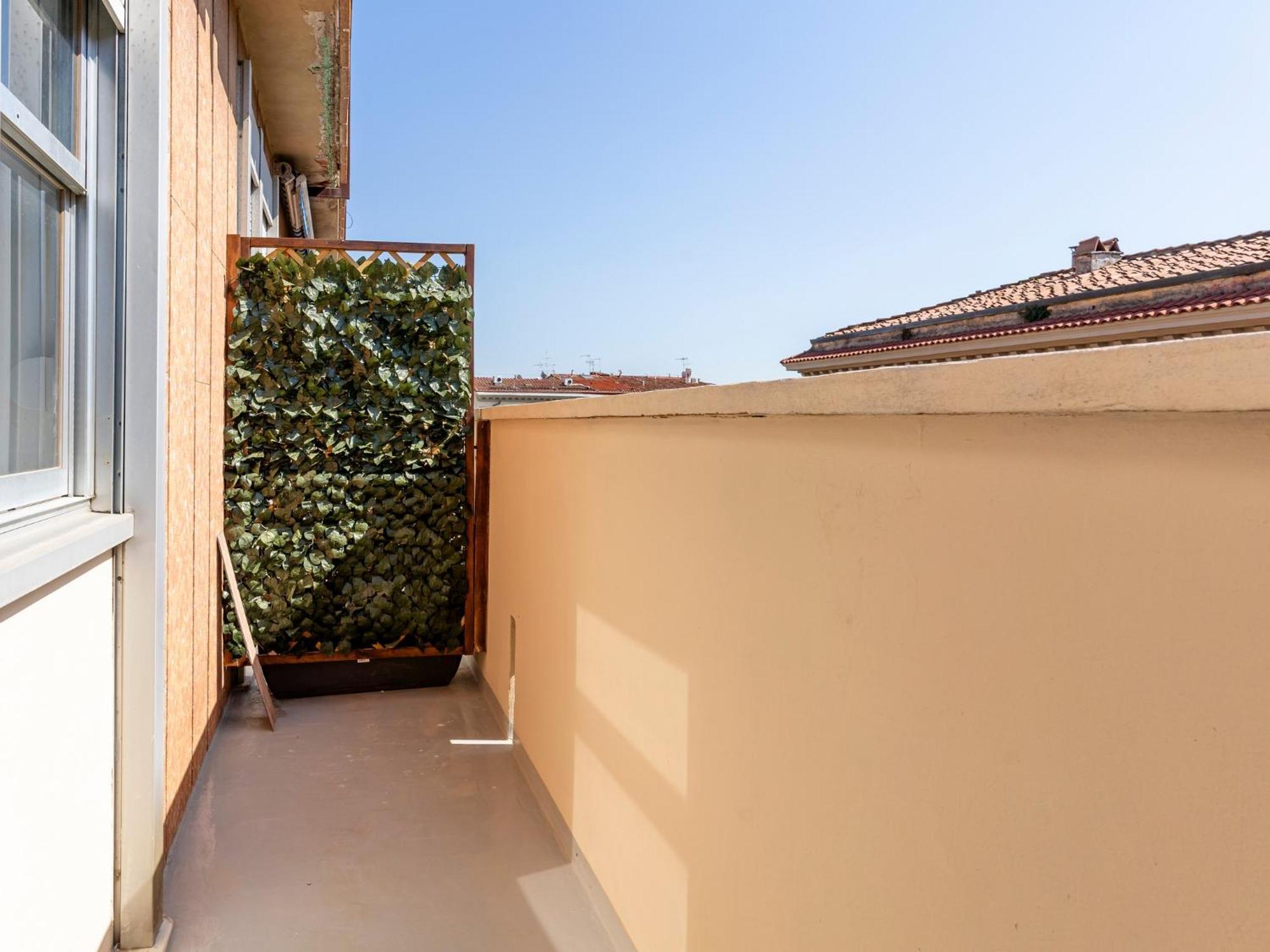 Livorno Central And Modern 2 Apts & 1 Room! Экстерьер фото