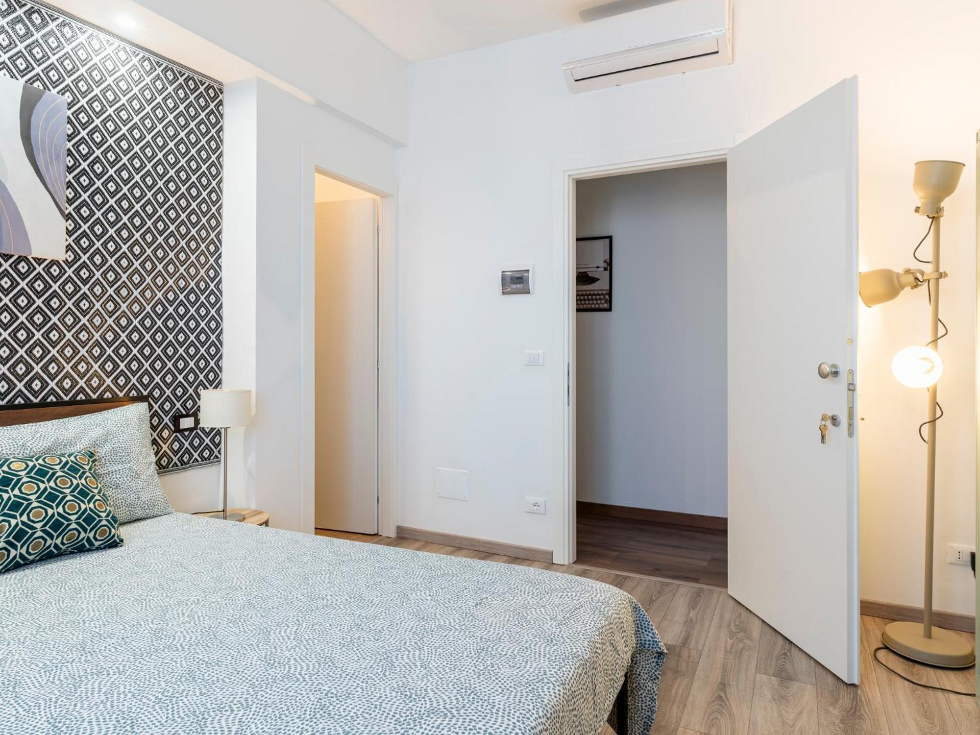 Livorno Central And Modern 2 Apts & 1 Room! Экстерьер фото